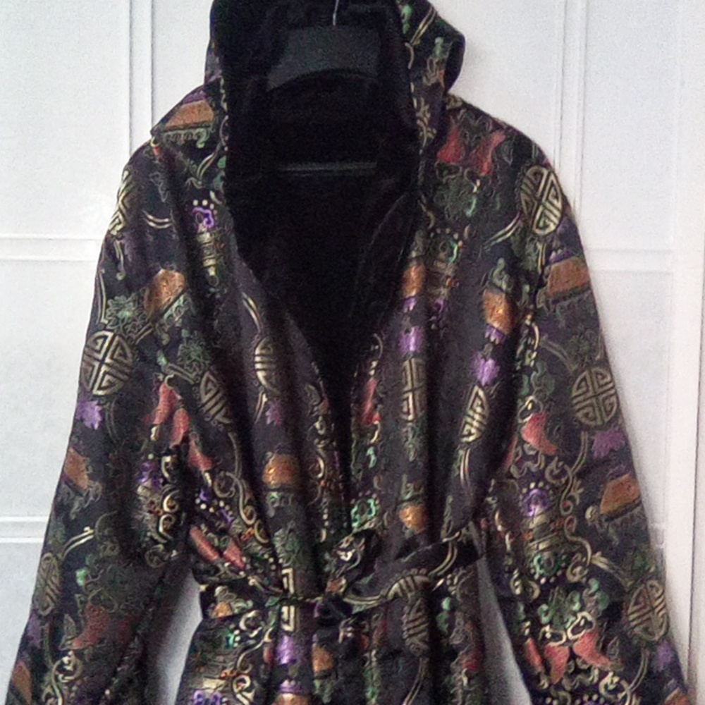 Custom Made Asian Inspired Robe - Picture 3 of 10
